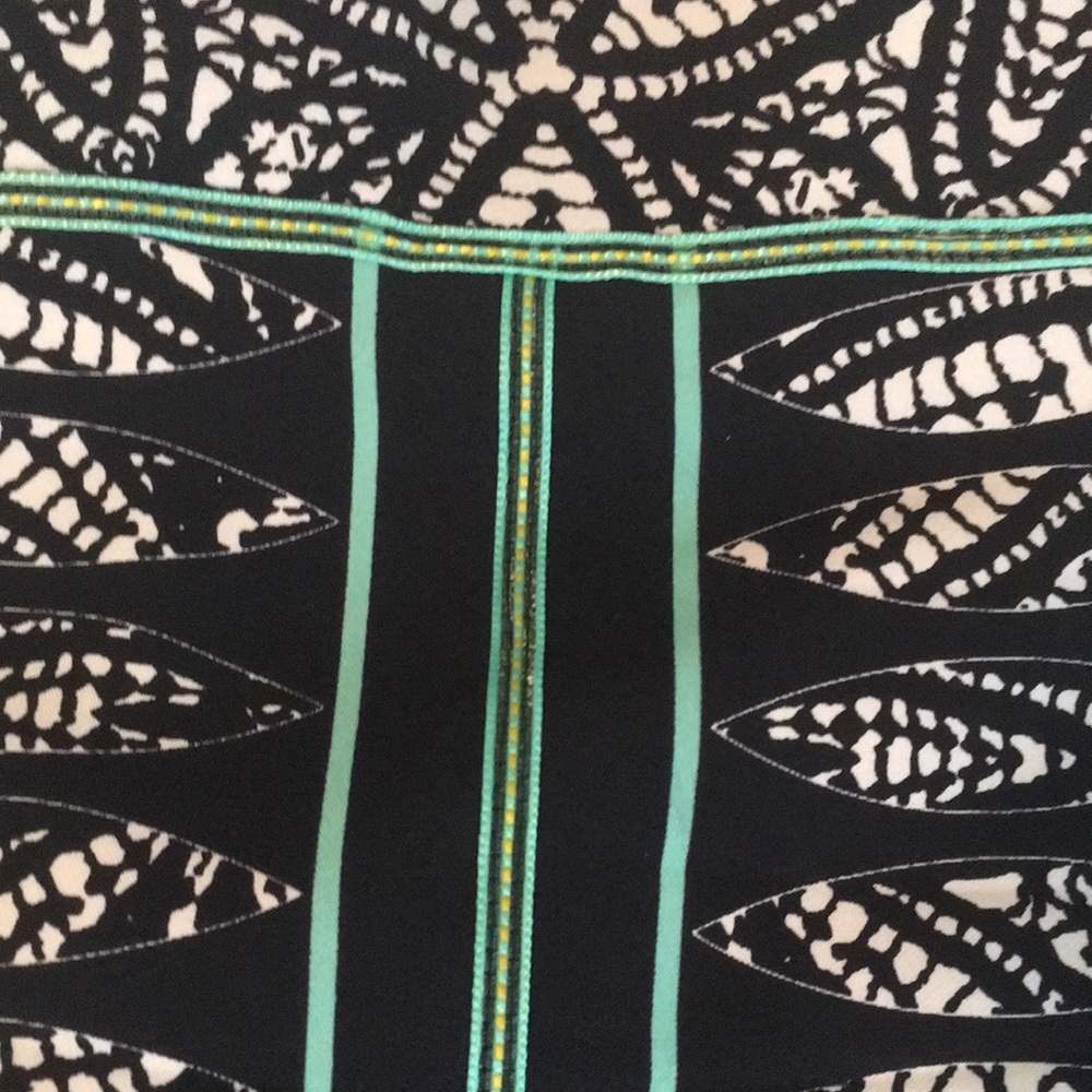 Nicole Miller strapless silk dress. - Picture 6 of 16